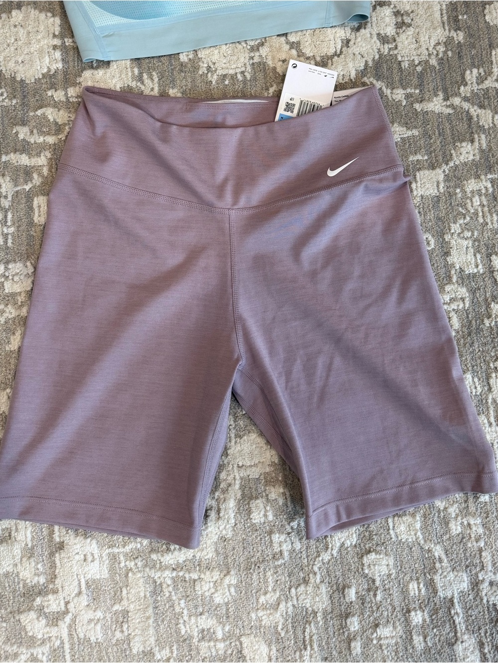 NWT Nike Women’s lavender dri fit training spandex shorts size medium